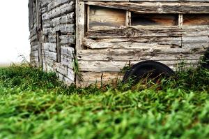 Angry Barn — 2010-09-28 10:39:50 — © eppbphoto.com